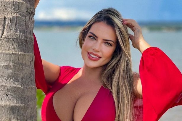 ‘World’s hottest lawyer’ stuns in nude bikini and looks ‘beautiful at every angle’